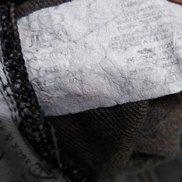 Rock & Republic Limited Ed. Recession Collection Size 32 - Picture 3 of 8